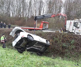 Replay 100 jours avec les dépanneurs de l'autoroute - S3E6 - Poids lourds en détresse