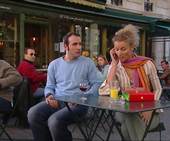 Replay Un gars, une fille - S5E58 - Escale à Paris (1)