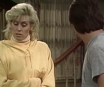 Replay Madame est servie - S04 E02 - Pas de deux