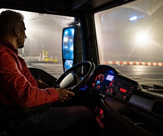 Replay Les routiers : profession chauffeur poids lourd - S1E4 - La fureur des camions