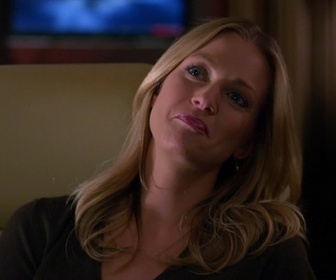 Replay Esprits criminels - S07 E13 - Le rouge et le noir