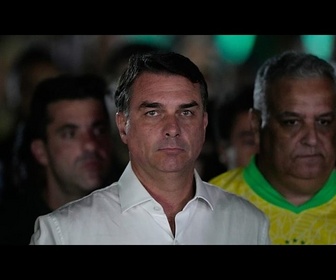 Replay Flávio Bolsonaro arrive à Miami après avoir fui le Brésil