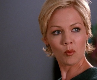 Replay Beverly Hills, 90210 - S06 E13 - La victoire