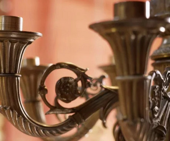 Replay Affaire conclue : la vie des objets - Paul et le candélabre signé Thomire