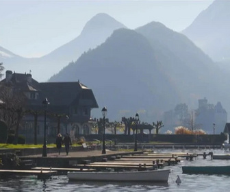 Replay Maisons et hôtels de légende - Auberge du Père Bise, Annecy : les étoiles du lac