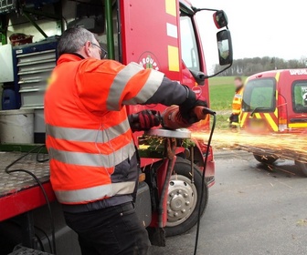 Replay 100 jours avec les dépanneurs de l'autoroute - S2E3 - Ça sent le sapin