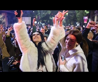 Replay Serbie : scènes de liesse à Belgrade après la défaite de Vučić