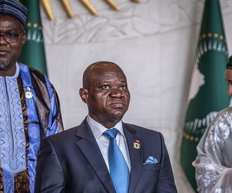 Replay ARTE Journal - Gabon : les autorités suspendent les réseaux sociaux