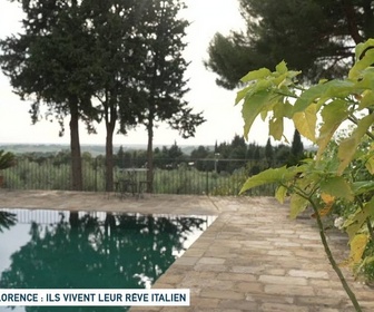 Replay Un jour, un doc week-end - Florence : ils vivent leur rêve italien