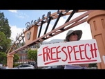 Replay Des manifestants se rassemblent devant le studio de Jimmy Kimmel après la suspension de l'émission