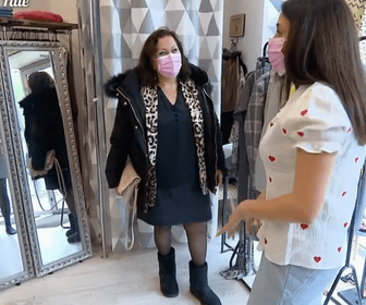 Replay Les reines du shopping - J1 : Spéciale mère-fille - Séduisante en jupe