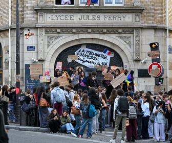 Replay Info éco - Mobilisation des lycéens : la France dépense-t-elle assez pour ses élèves ?