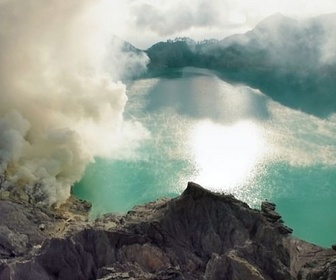 Replay Kawah Ijen : dans l'enfer du soufre - Des volcans et des hommes