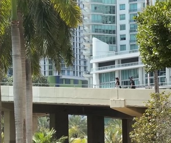Replay Aux Etats-Unis, les Cubains aussi risquent l'expulsion