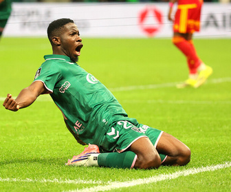 Replay Ligue 2 : Saint-Etienne renoue avec le succès, Rodez en souffre-douleur