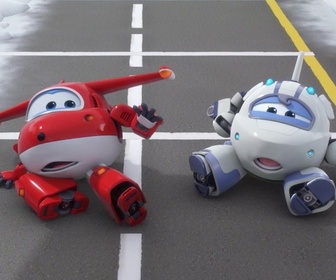 Replay Super Wings - S05 E26 - Voyage au coeur de la neige