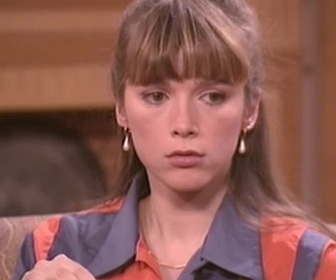 Replay Premiers baisers - S02 E30 - Qui se ressemble