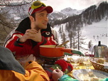 Replay Un gars, une fille - S4E68 - Au ski avec Jeannette et Jean-Mi