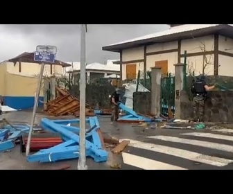 Replay A Mayotte, l'heure du lourd bilan après le passage du cyclone Chido