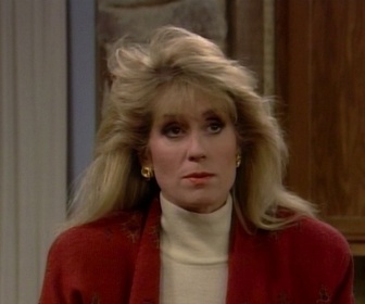 Replay Madame est servie - S07 E15 - L'appel du nid