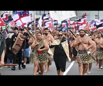 Replay No Comment : en Nouvelle-Zélende, manifestation historique pour les droits des Maoris