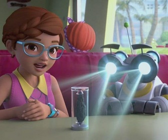 Replay Friends : Cinq filles en mission - La fille à papa