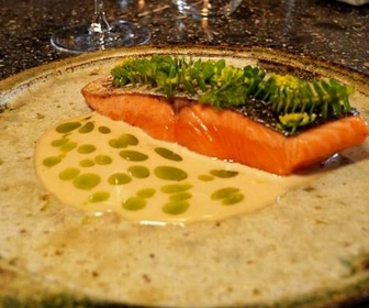 Replay Irlande : le saumon à la sauce whiskey - Voyage en cuisine
