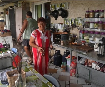 Replay Outre-Mer - Nouvelle-Calédonie : à la rencontre des habitants, un an après les émeutes