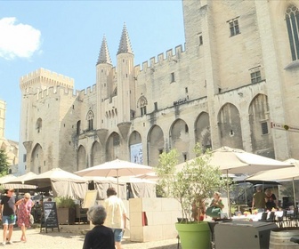 Replay À L'affiche ! - Avignon 2024 : le plus grand festival de théâtre au monde mobilisé contre l'extrême droite