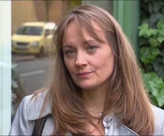 Replay Au nom de la vérité - S01 E36 - Mauvaise rencontre sur le net