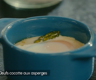 Replay Petits Plats en équilibre - Œufs cocotte aux asperges