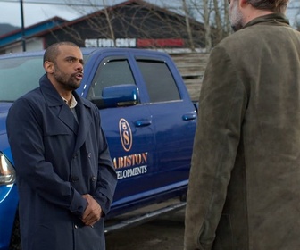 Replay Murder in a small town - S1 E2 - Fatales retrouvailles