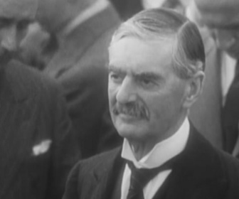 Replay 1938. Chamberlain cherche la paix avec Hitler - Mystères d'archives