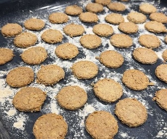 Replay Écosse : les oatcakes - Voyage en cuisine