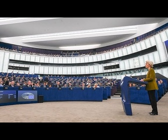 Replay Ursula von der Leyen tend la main vers le centre et la gauche dans son discours sur l'état de l'UE