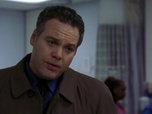 Replay New York Section Criminelle - S04 E21 - Tragique comédie