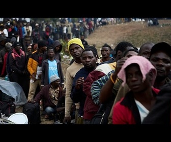 Replay Des milliers de migrants attendent leur rapatriement dans des camps sud-africains