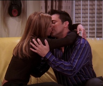 Replay Friends - S10 E03 - Celui qui avait décidé de bronzer