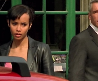 Replay Lea Parker - S02 E16 - Copie conforme (Partie 2)