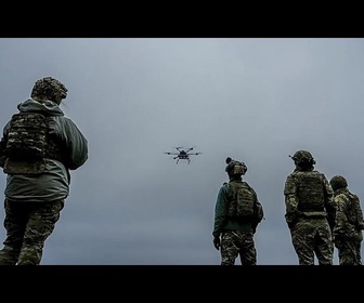 Replay L'Ukraine va ouvrir dix centres d'exportation d'armes en Europe, annonce Volodymyr Zelensky