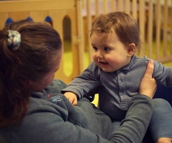 Replay La face cachée des crèches privées - Crèches, razzia sur les bébés (1/2)