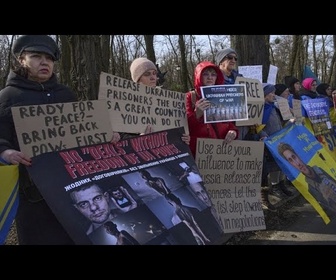 Replay Ukraine : manifestation devant l'ambassade des États-Unis à Kyiv