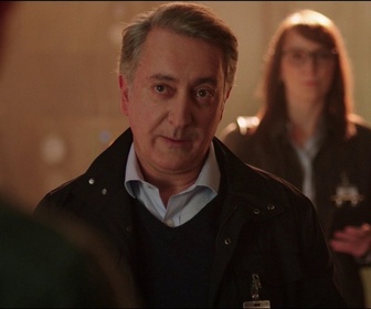 Replay Flash - S09 E08 - La machine à bloquer le temps