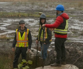 Replay Le mystère d'Oak Island : la course au trésor - Sous la trappe