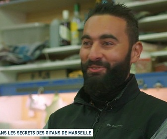 Replay Un jour, un doc - Dans les secrets des Gitans de Marseille (2/2)