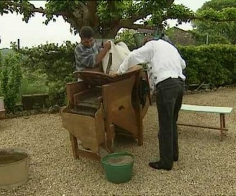 Replay La France aux 1000 villages - Le Gard 2