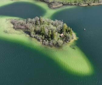 Replay Chroniques d'en Haut - Jura, au pays des lacs et des cascades