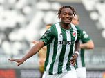 Replay Ligue 2 : Le Red Star s'impose à Amiens et reste dans la course aux playoffs !