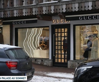 Replay Un jour, un doc week-end - Un palace au sommet