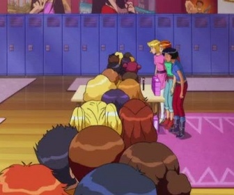 Replay Totally Spies - La fureur des poupées Mandy